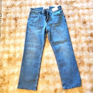 Women's Hollister Relaxed Low Rise Straight Leg NWT Jeans, Size 8
